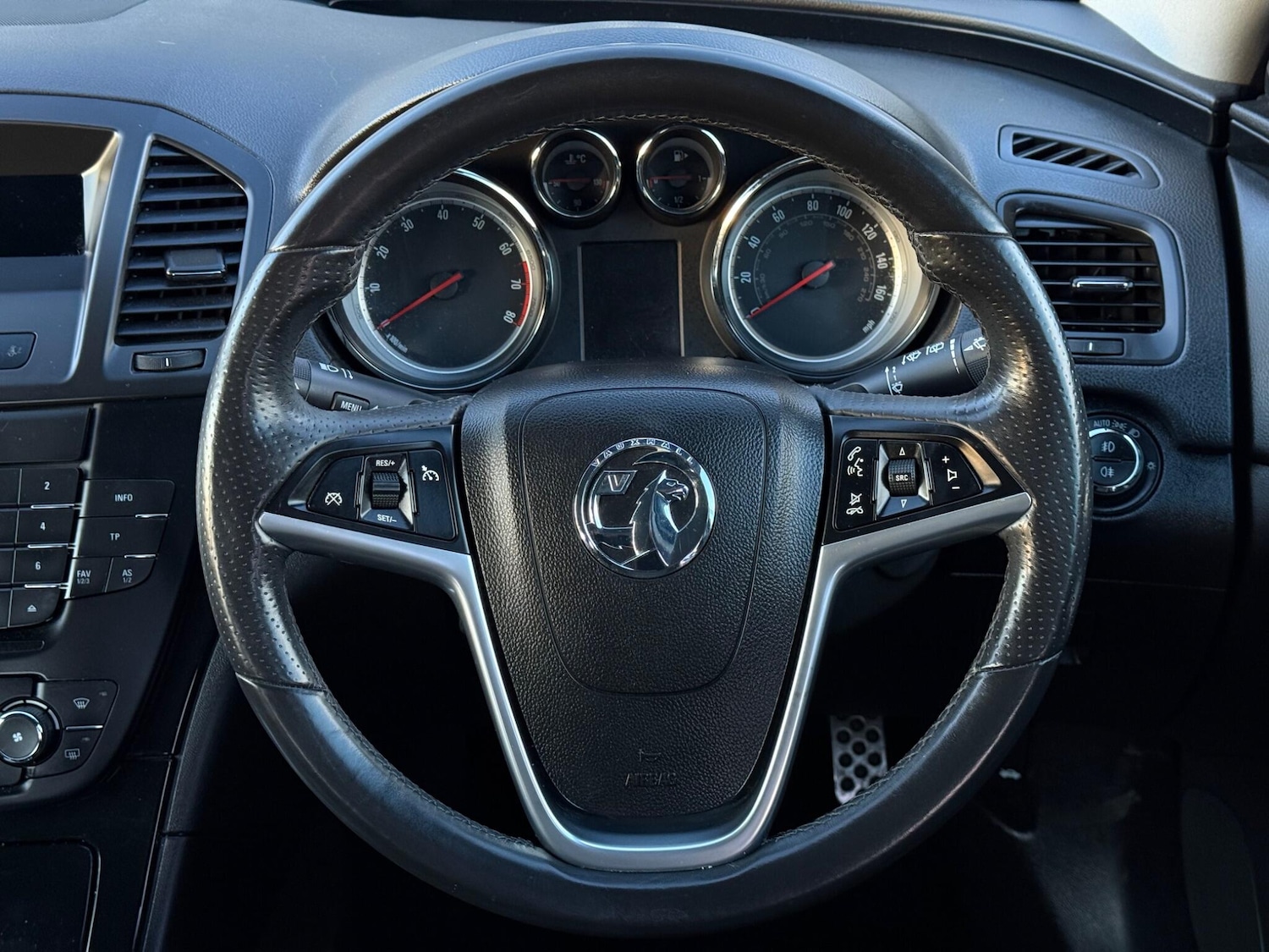 Used Vauxhall Insignia 2013 for sale - 77898158: Photo 18