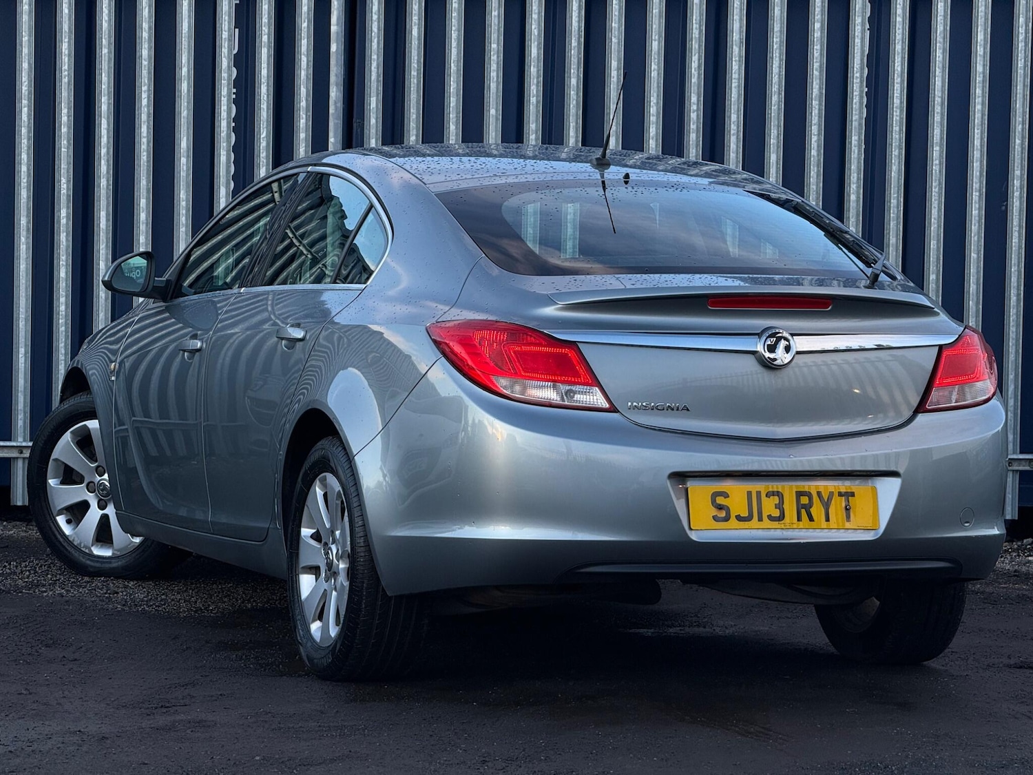 Used Vauxhall Insignia 2013 for sale - 77898158: Photo 2