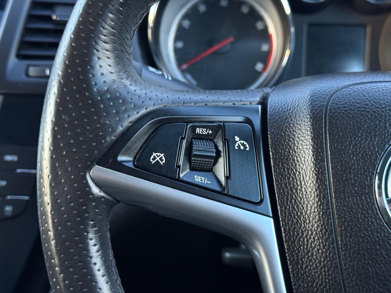 Used Vauxhall Insignia 2013 for sale - 77898158: Photo 20