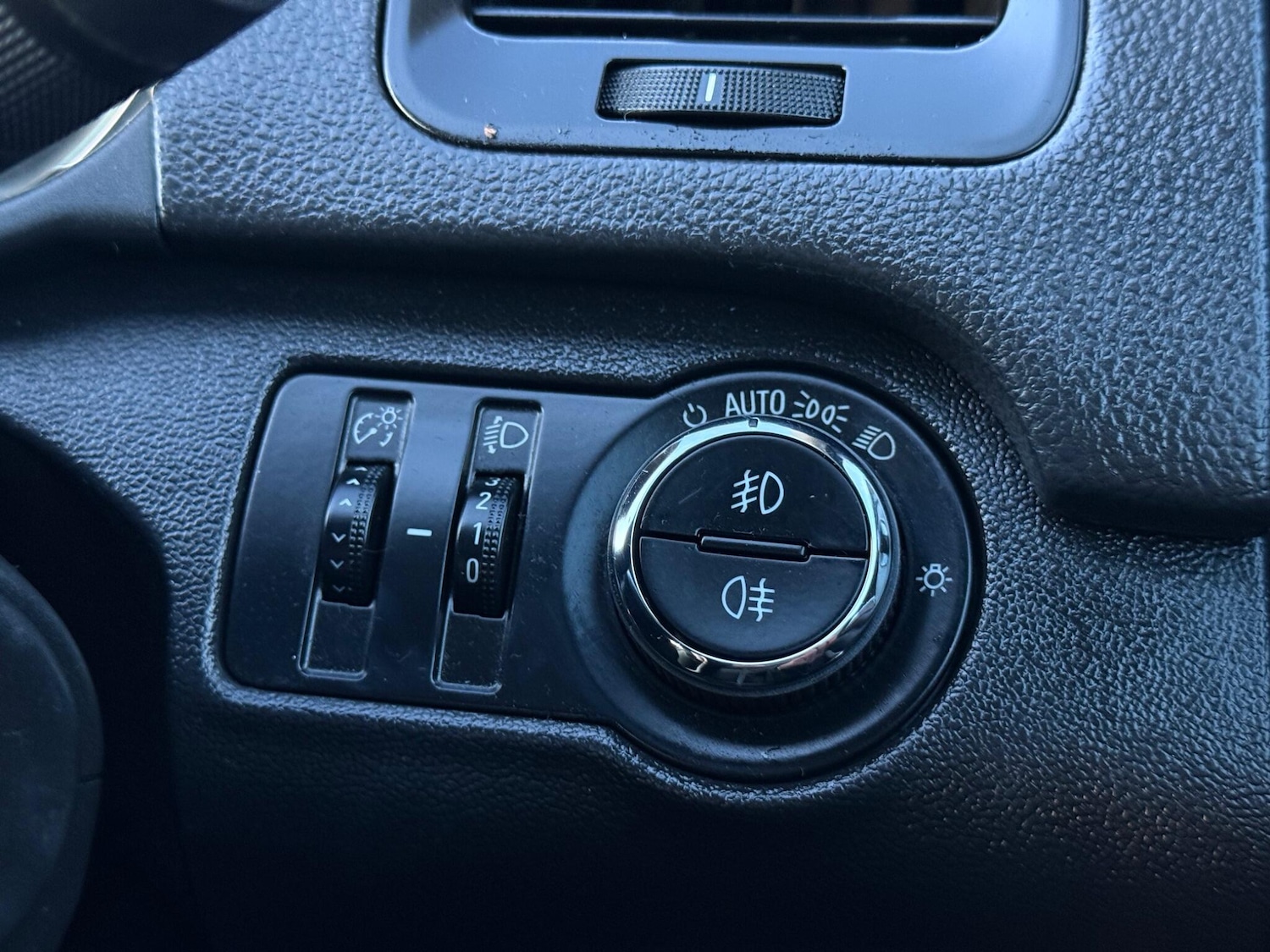 Used Vauxhall Insignia 2013 for sale - 77898158: Photo 25