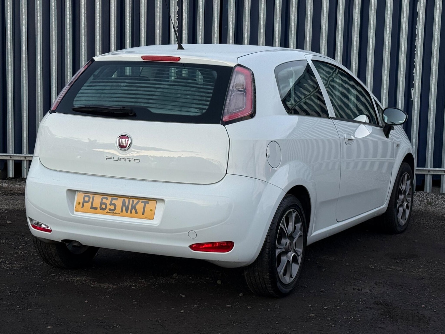 Used Fiat Punto 2016 for sale - 76997472: Photo 7