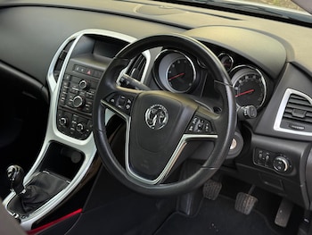 Used Vauxhall Astra 2015 for sale - 78347361: Photo