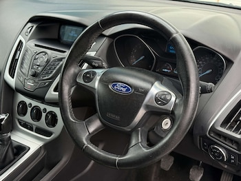 Used Ford Focus 2013 for sale - 79301121: Photo