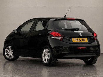Used Peugeot 208 2015 for sale - 78970979: Photo
