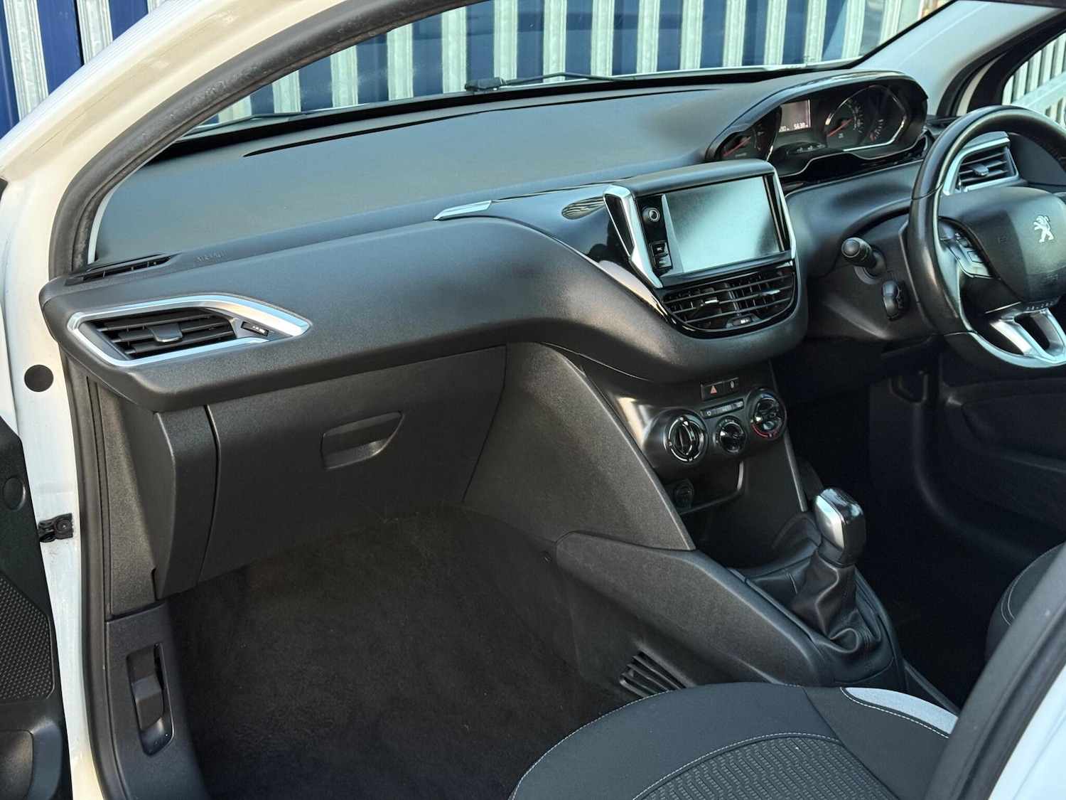 Used Peugeot 208 2015 for sale - 76759689: Photo 13