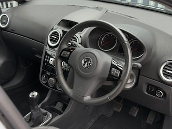 Used Vauxhall Corsa 2015 for sale - 75119415: Photo