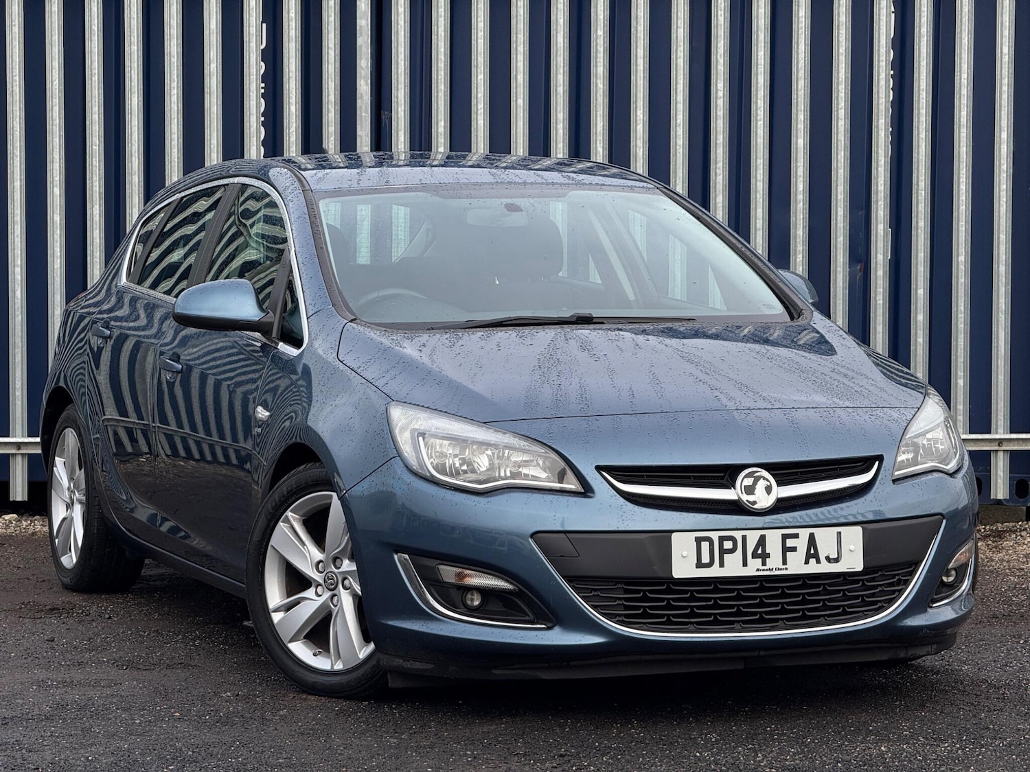 Used Vauxhall Astra 2014 for sale - 76942619: Photo 1