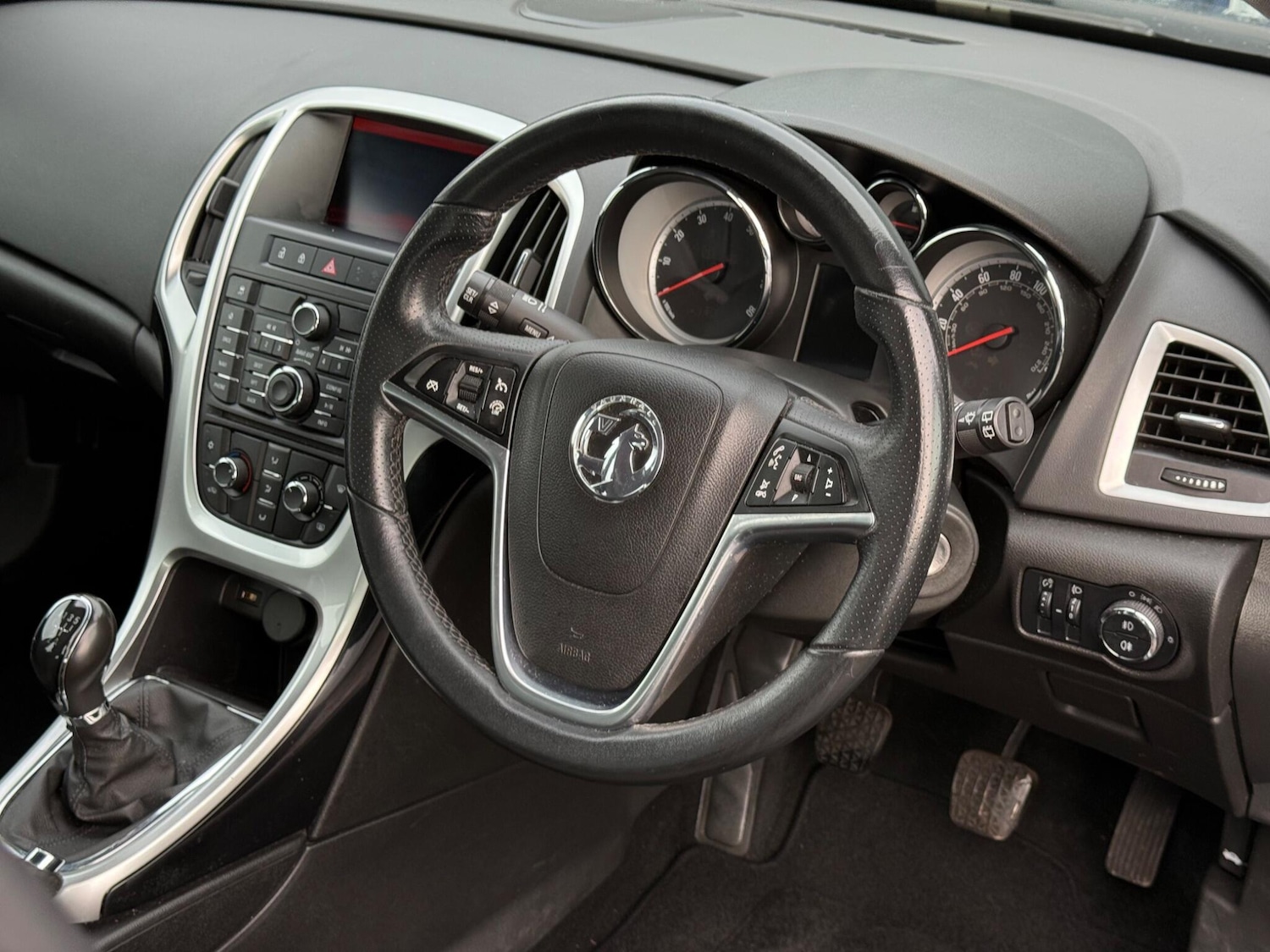 Used Vauxhall Astra 2014 for sale - 76942619: Photo 3