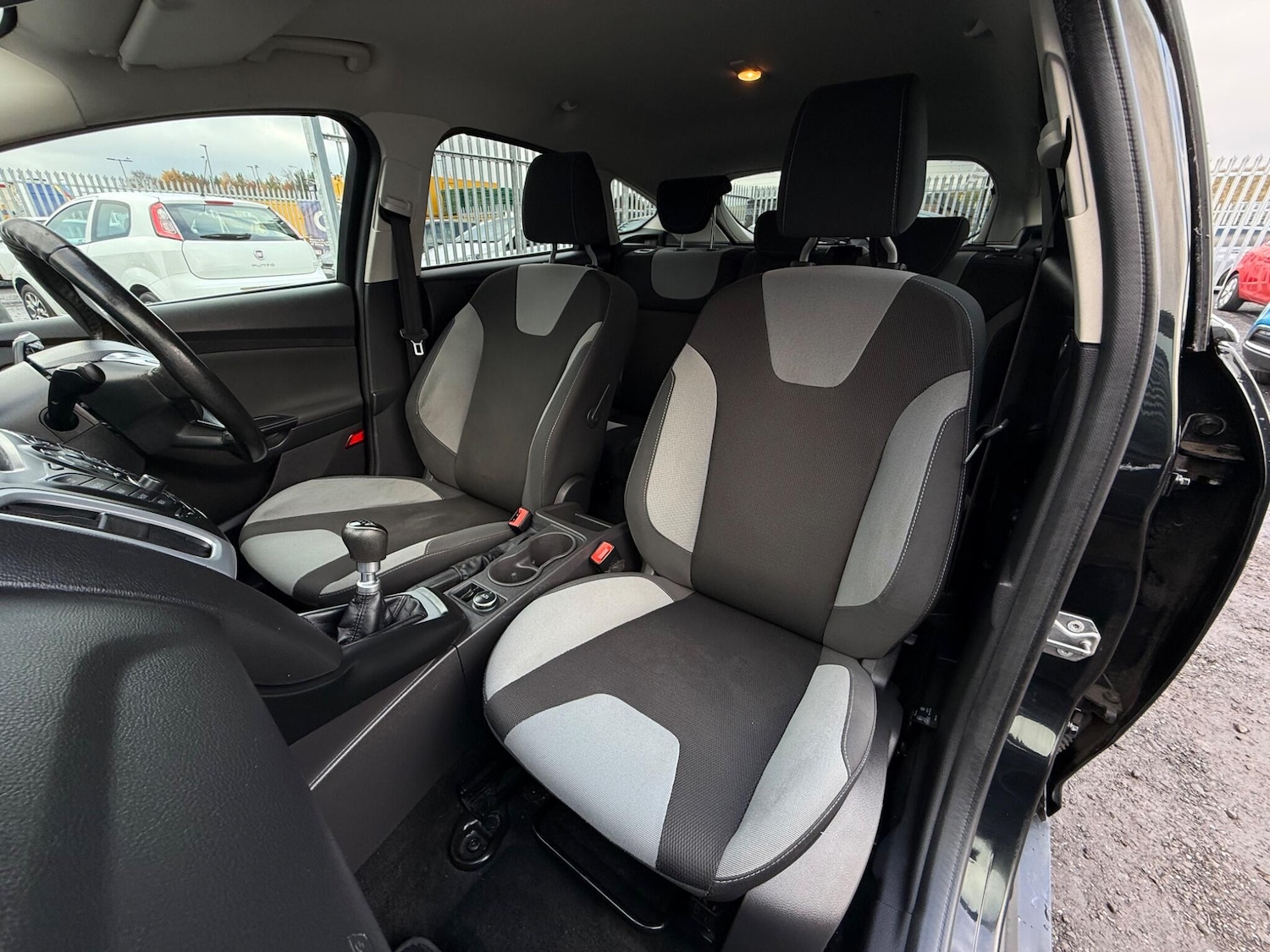 Used Ford Focus 2013 for sale - 76681957: Photo 14