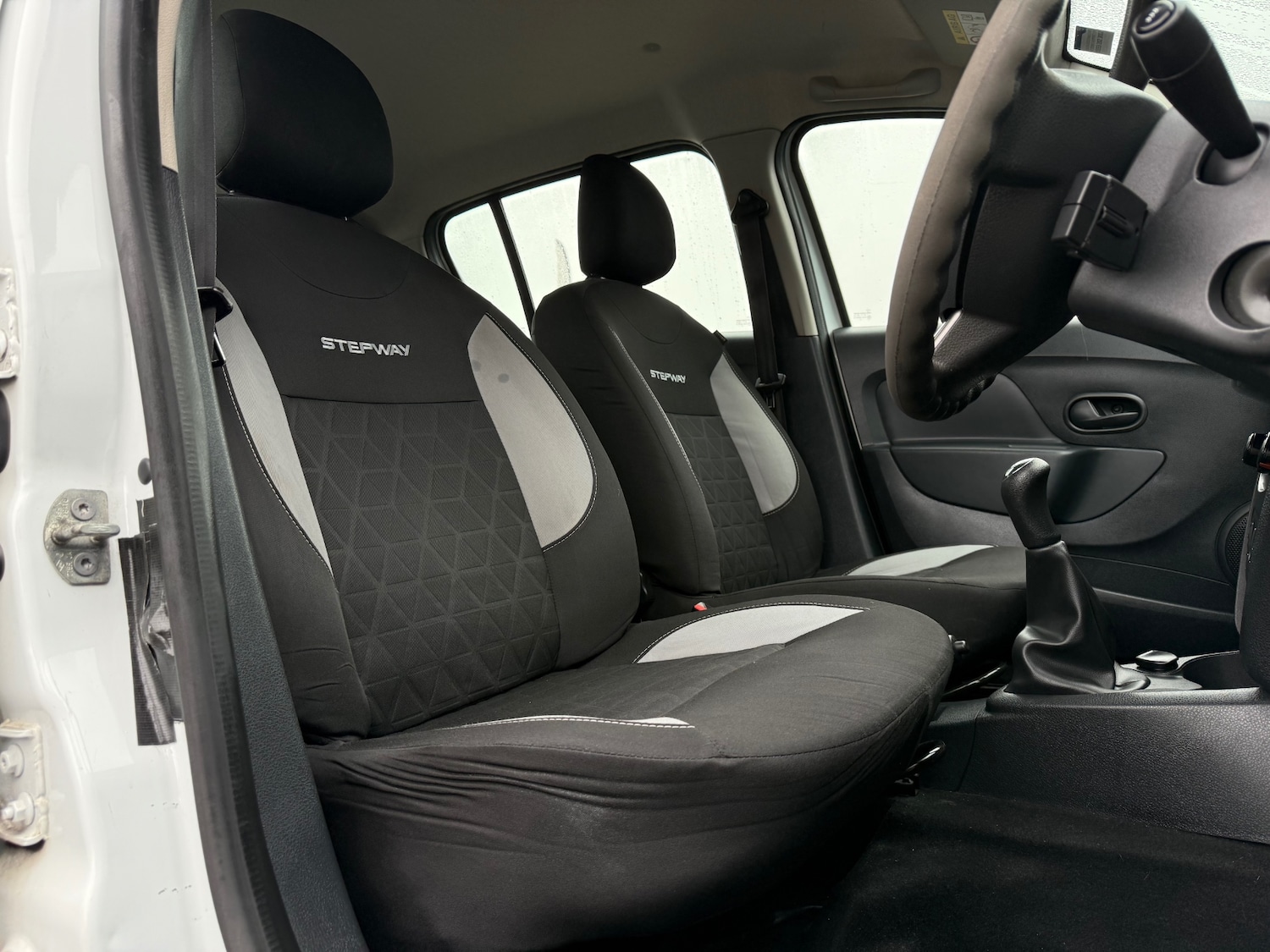 Used Dacia Sandero Stepway 2016 for sale - 76329642: Photo 15