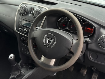 Used Dacia Sandero Stepway 2016 for sale - 76329642: Photo