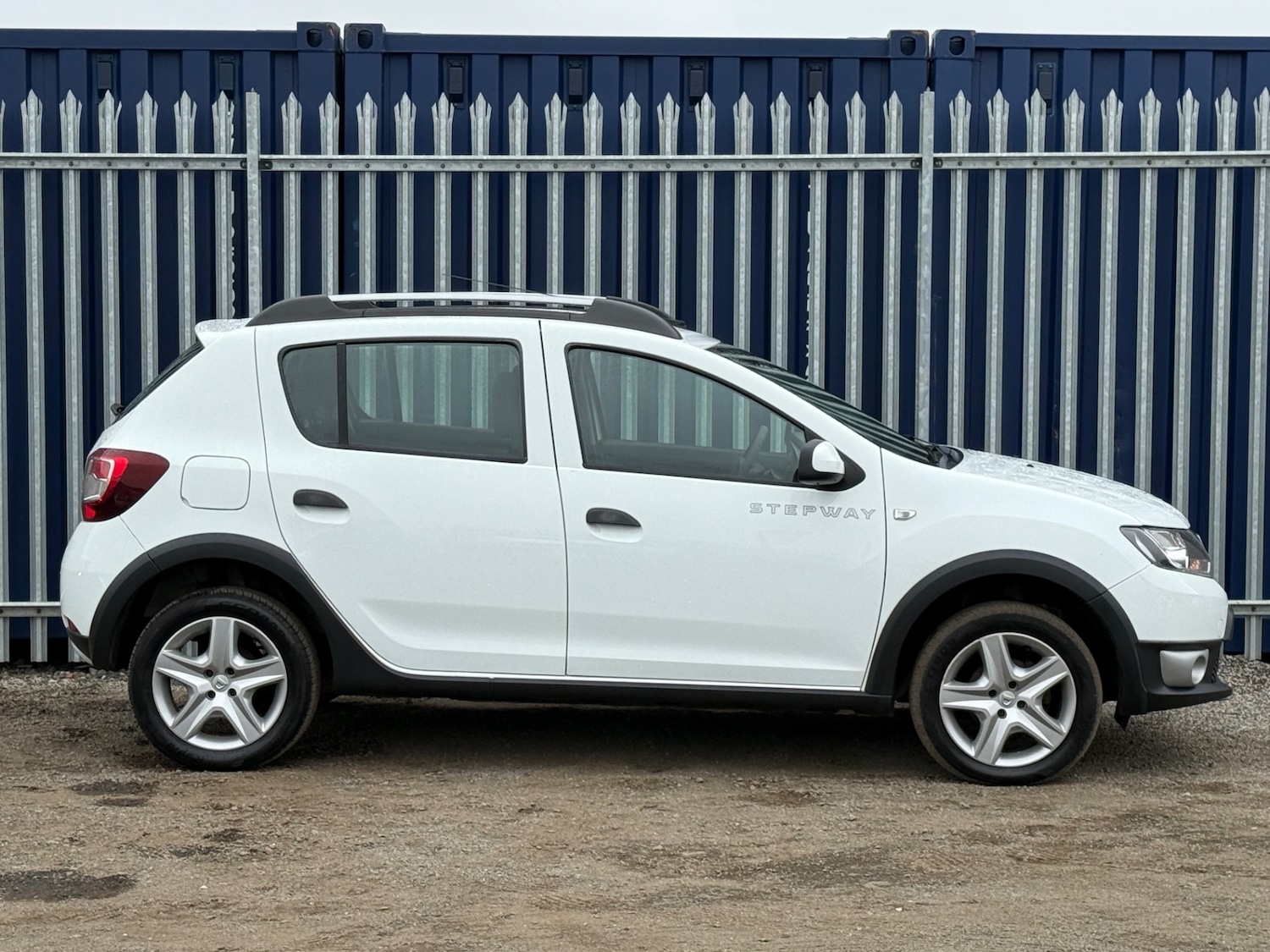 Used Dacia Sandero Stepway 2016 for sale - 76329642: Photo 6