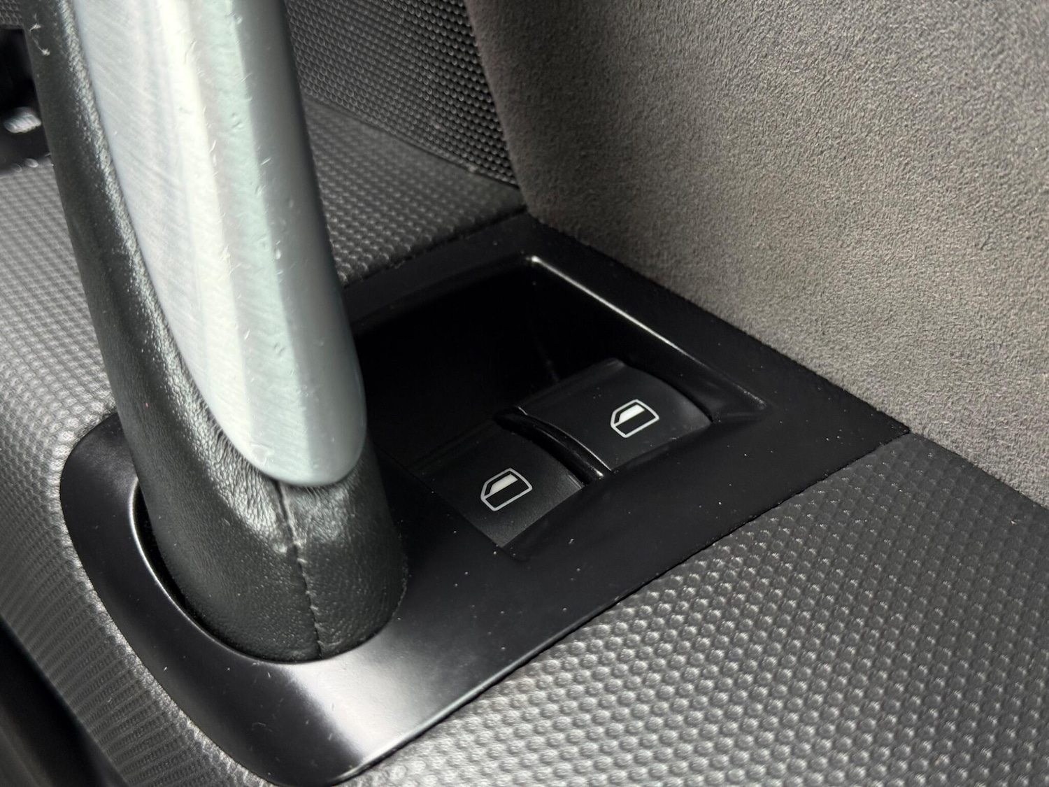 Used Audi TT 2009 for sale - 77634003: Photo 24