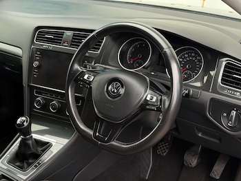 Used Volkswagen Golf 2018 for sale - 78838693: Photo