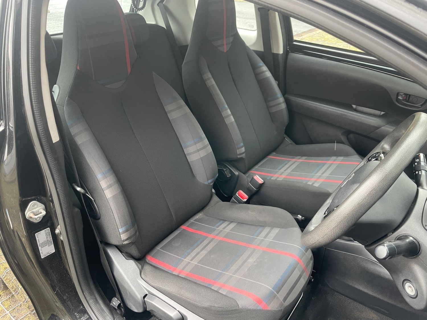 Used Peugeot 108 2016 for sale - 76681952: Photo 12