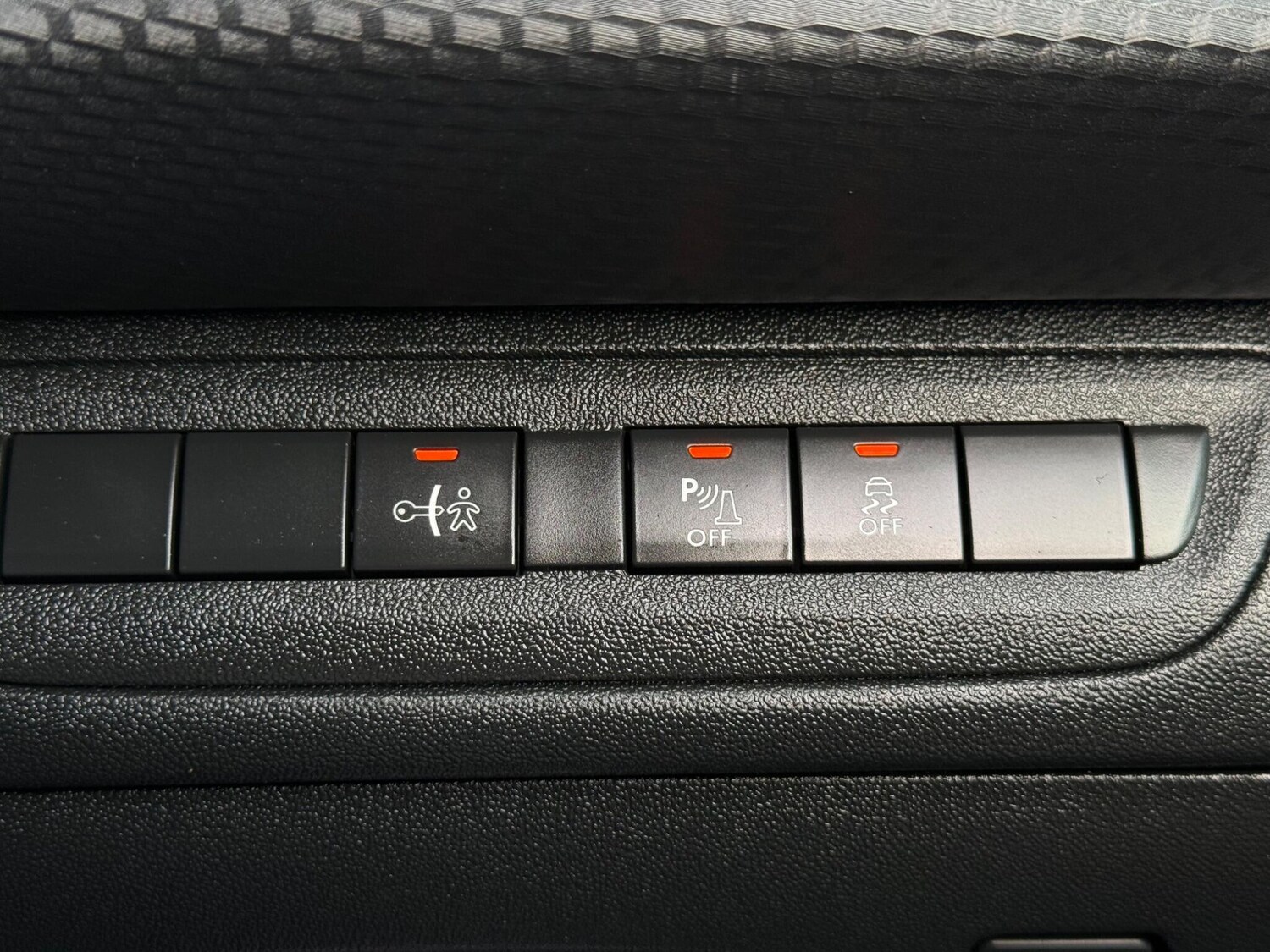 Used Peugeot 208 for sale - 77683806: Photo 33