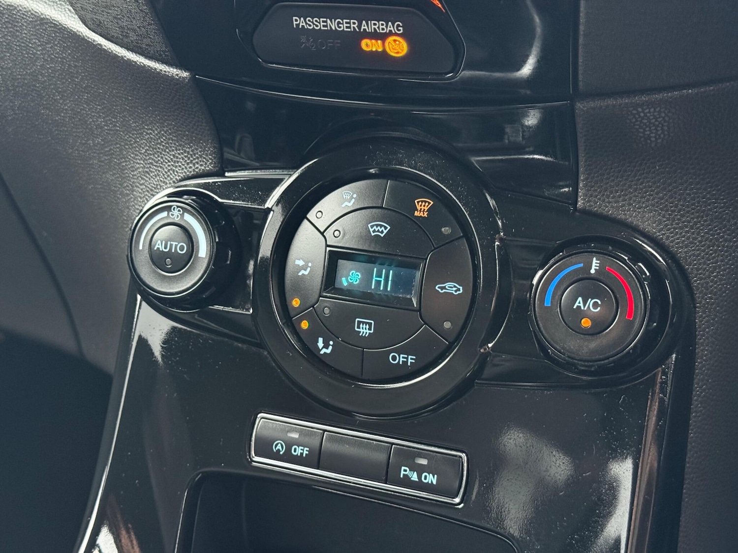 Used Ford Fiesta 2014 for sale - 76743024: Photo 20