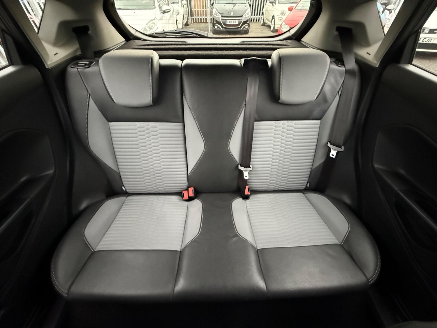 Used Ford Fiesta 2014 for sale - 76743024: Photo 30