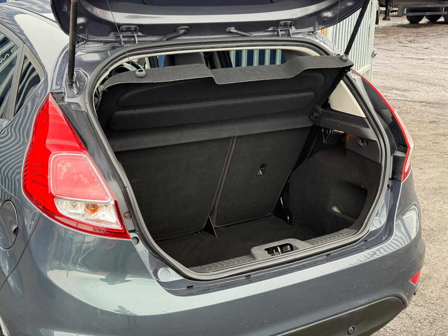 Used Ford Fiesta 2014 for sale - 76743024: Photo 32