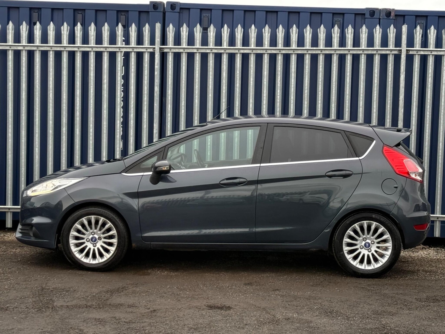 Used Ford Fiesta 2014 for sale - 76743024: Photo 9