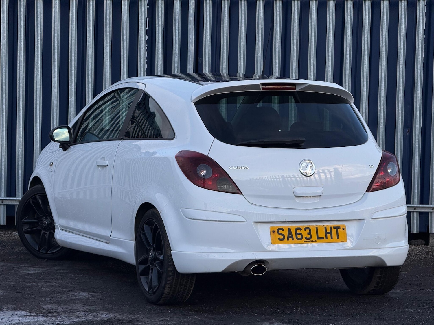 Used Vauxhall Corsa 2013 for sale - 77174615: Photo 2