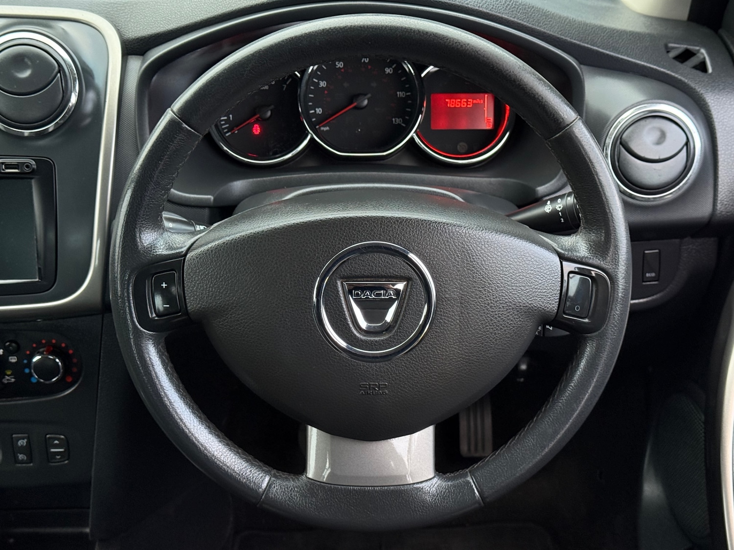 Used Dacia Sandero Stepway 2013 for sale - 76329645: Photo 18
