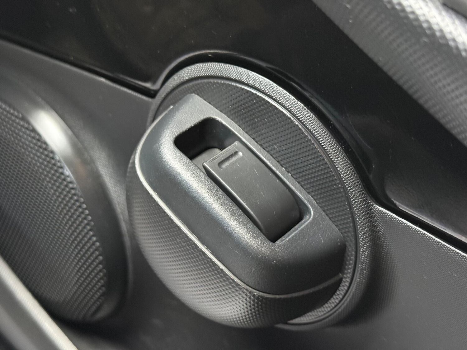 Used Peugeot 107 2014 for sale - 78148125: Photo 25