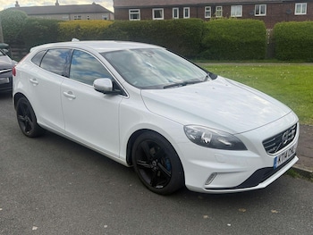 Used Volvo V40 2014 for sale - 78689335: Photo