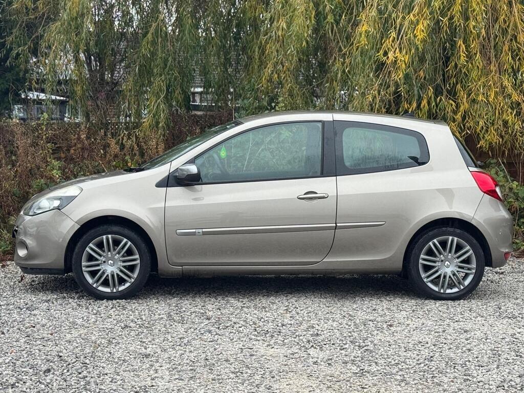 Used Renault Clio 2012 for sale - 77559873: Photo 13