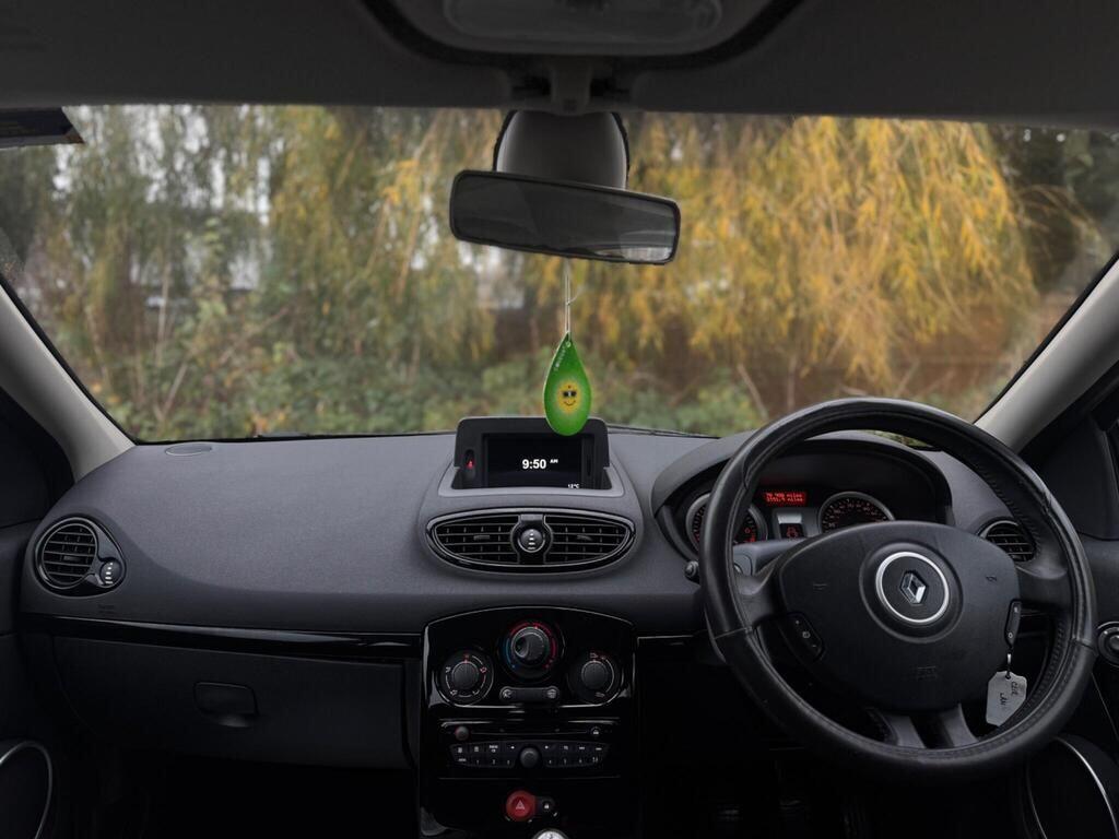 Used Renault Clio 2012 for sale - 77559873: Photo 17