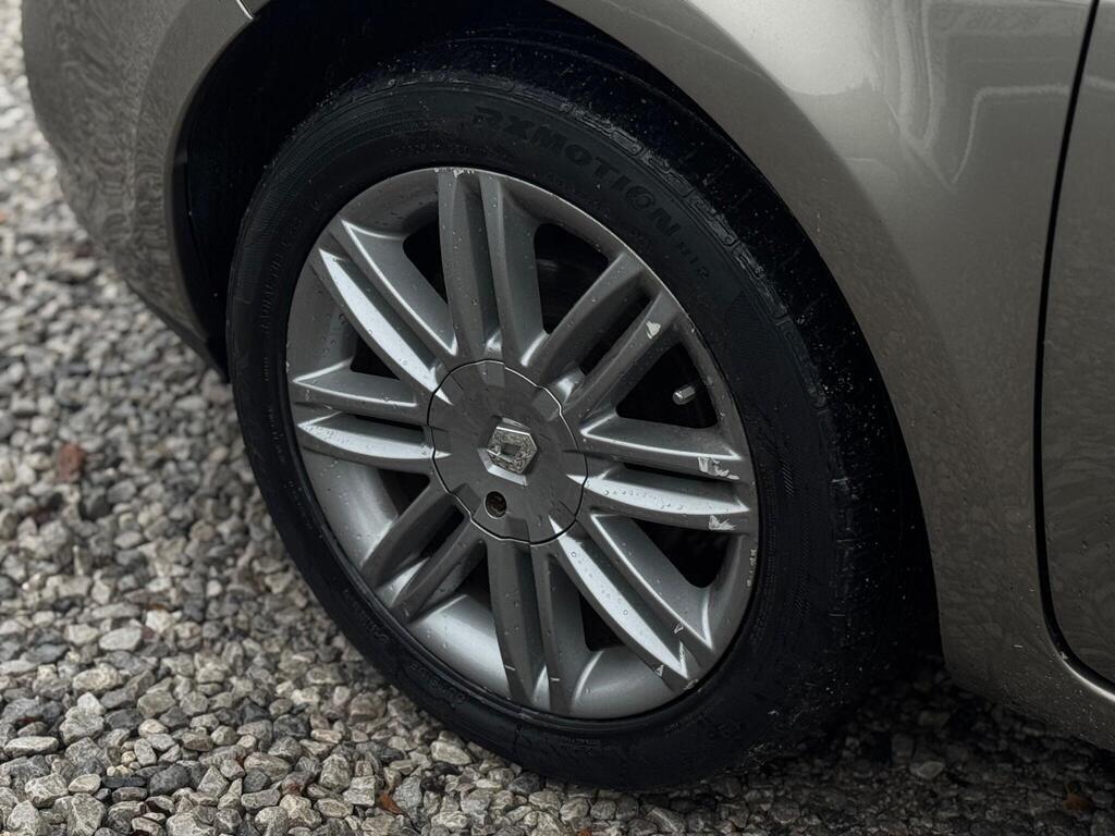 Used Renault Clio 2012 for sale - 77559873: Photo 65