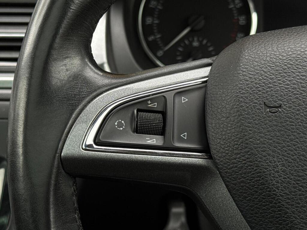 Used Skoda Rapid Spaceback 2014 for sale - 77131062: Photo 33