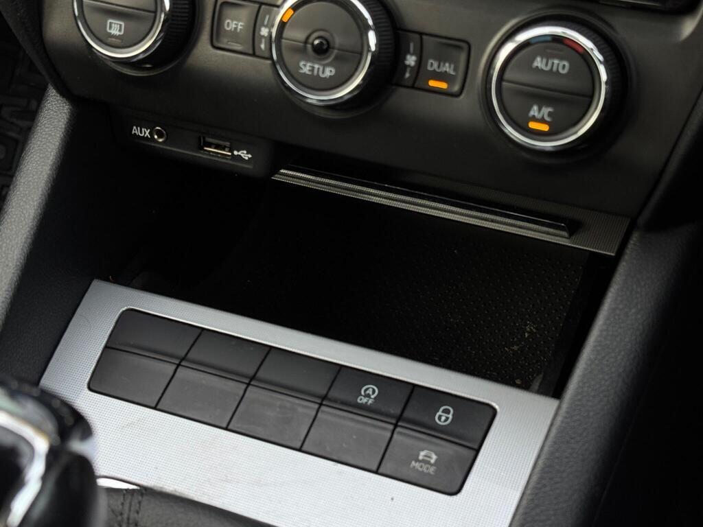 Used Skoda Octavia 2015 for sale - 77130899: Photo 50