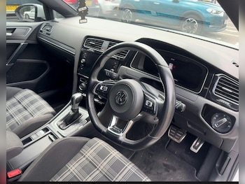 Used Volkswagen Golf 2017 for sale - 78622478: Photo