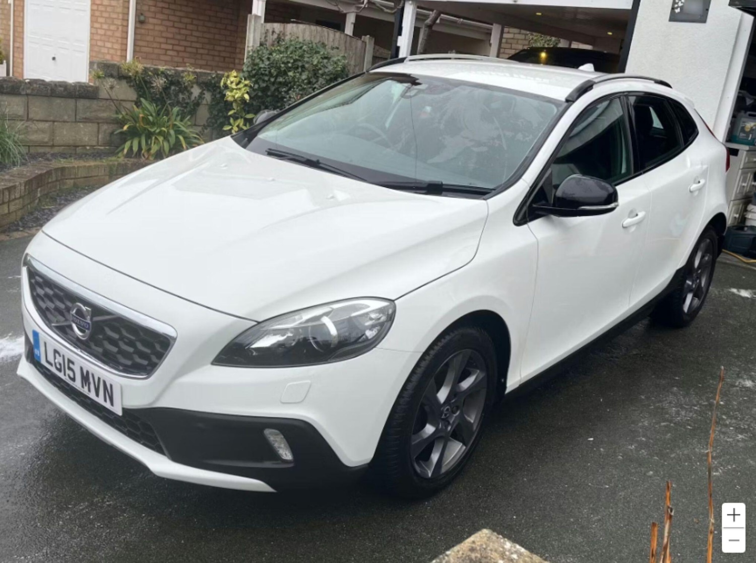 Used Volvo V40 Cross Country for sale - 77671285: Photo 2