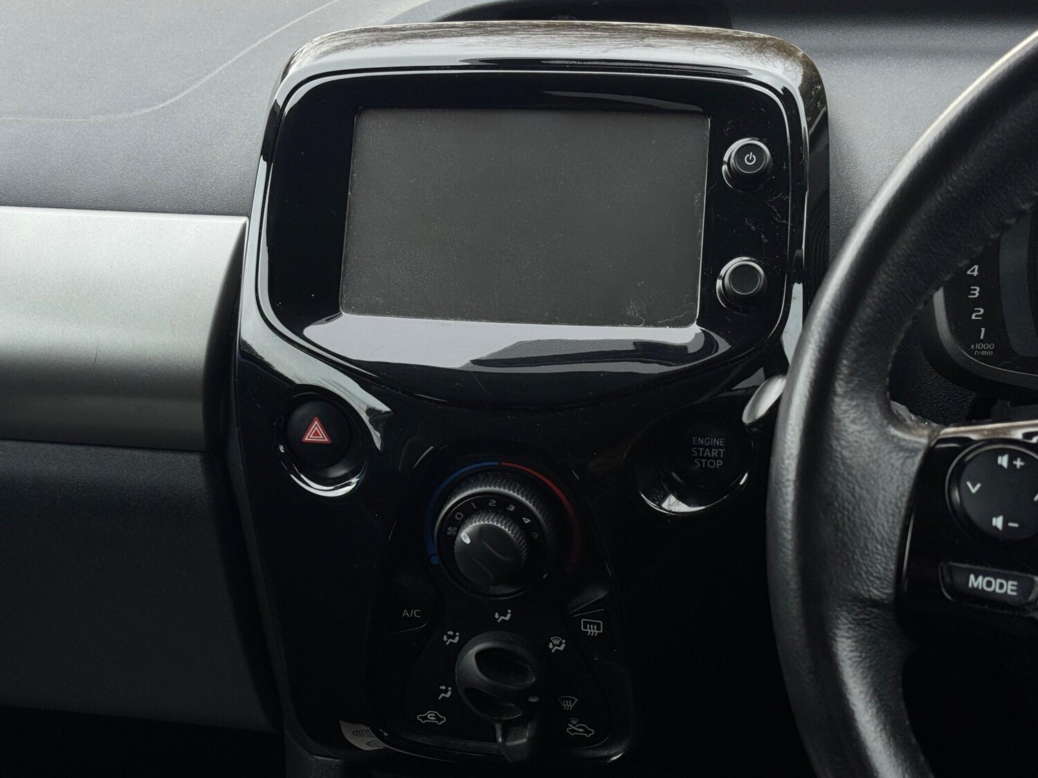 Used Peugeot 108 2015 for sale - 77386406: Photo 37