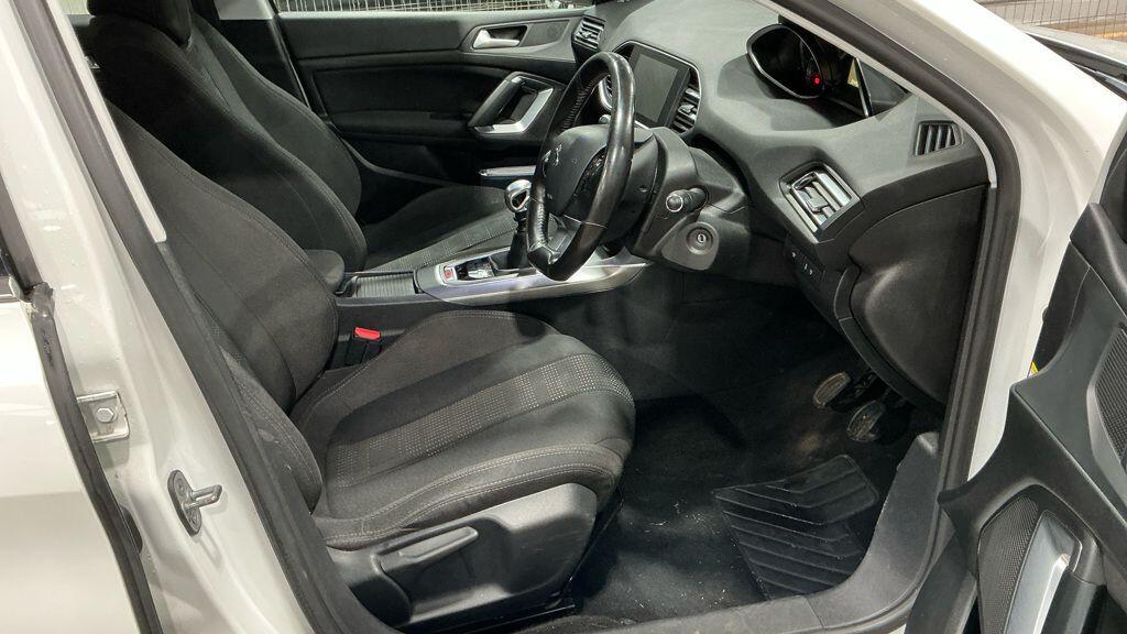 Used Peugeot 308 2015 for sale - 77386788: Photo 7