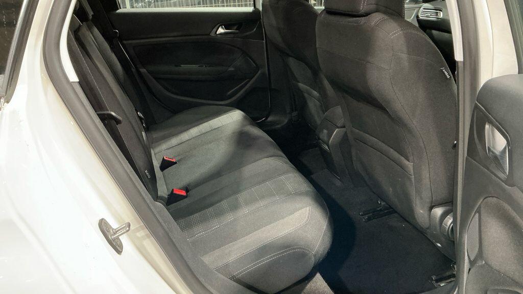 Used Peugeot 308 2015 for sale - 77386788: Photo 8