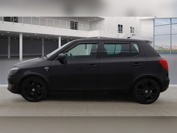 Used Skoda Fabia 2015 for sale - 77143107: Photo