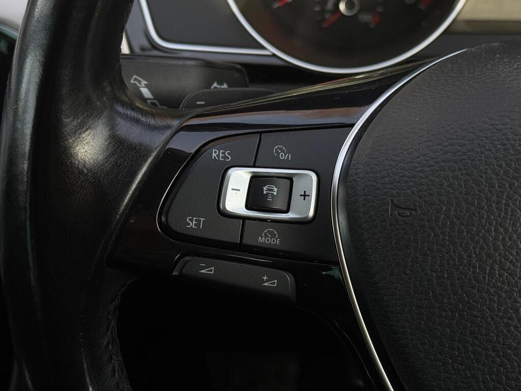 Used Volkswagen Passat 2016 for sale - 77131579: Photo 31