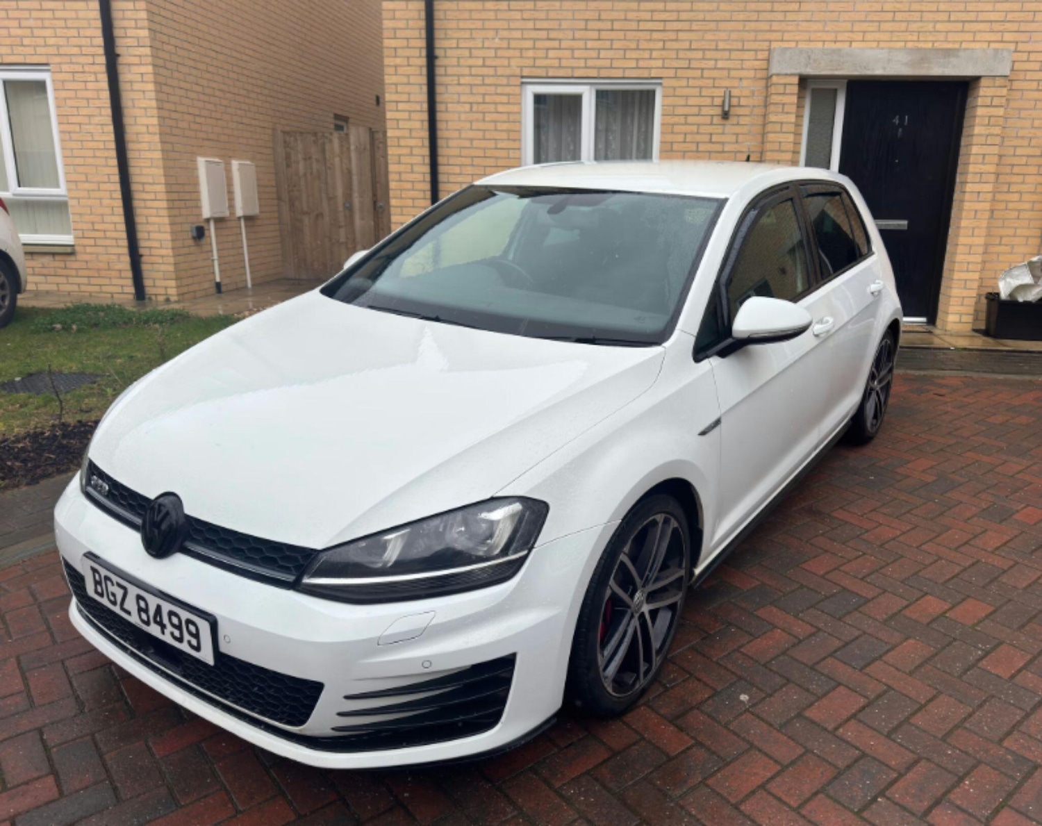 Used Volkswagen Golf 2016 for sale - 77939496: Photo 2