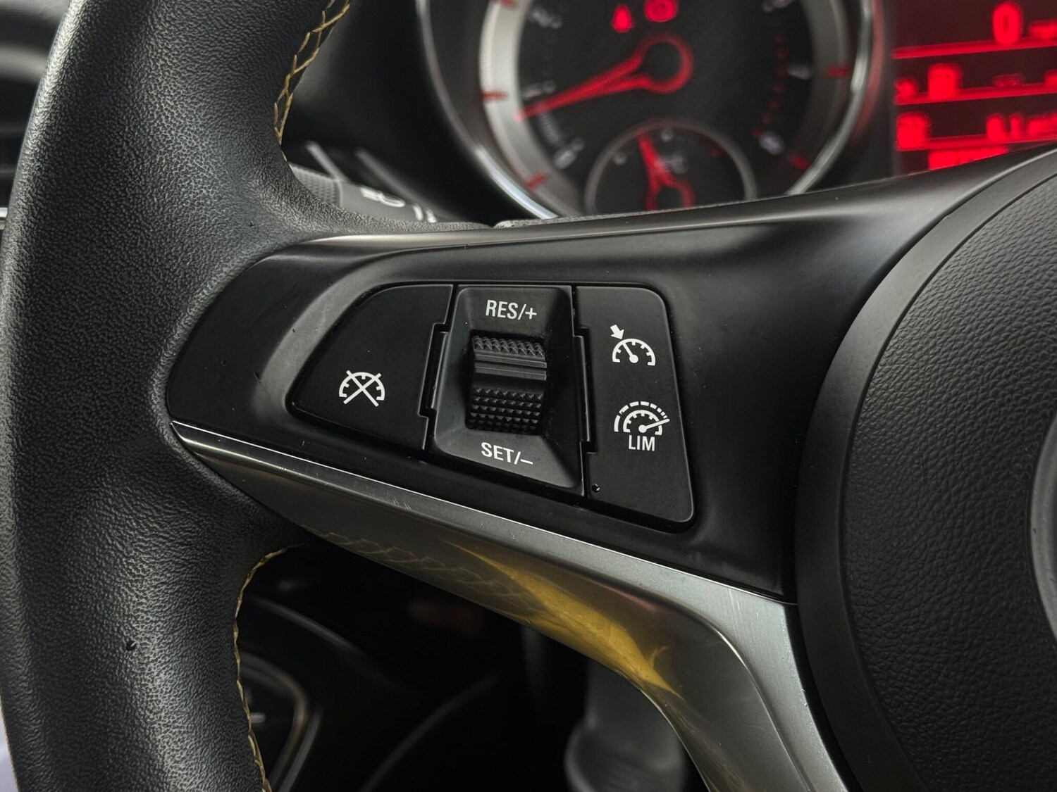 Used Vauxhall ADAM 2015 for sale - 77386430: Photo 31