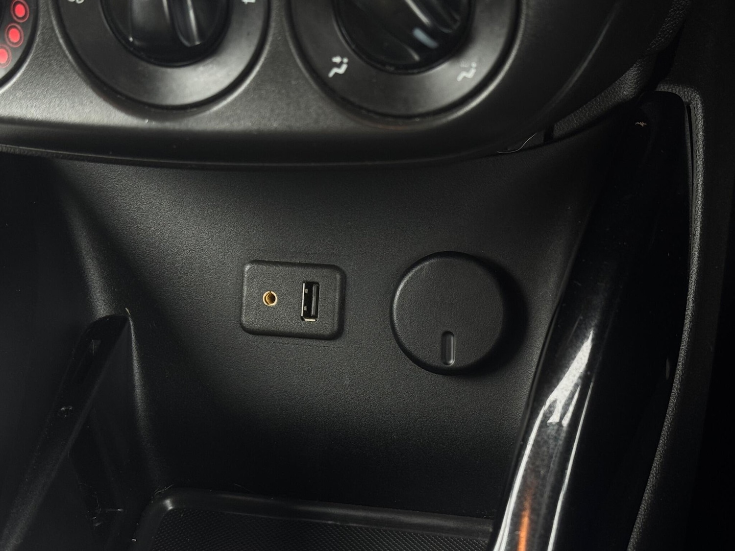 Used Vauxhall ADAM 2015 for sale - 77386430: Photo 52