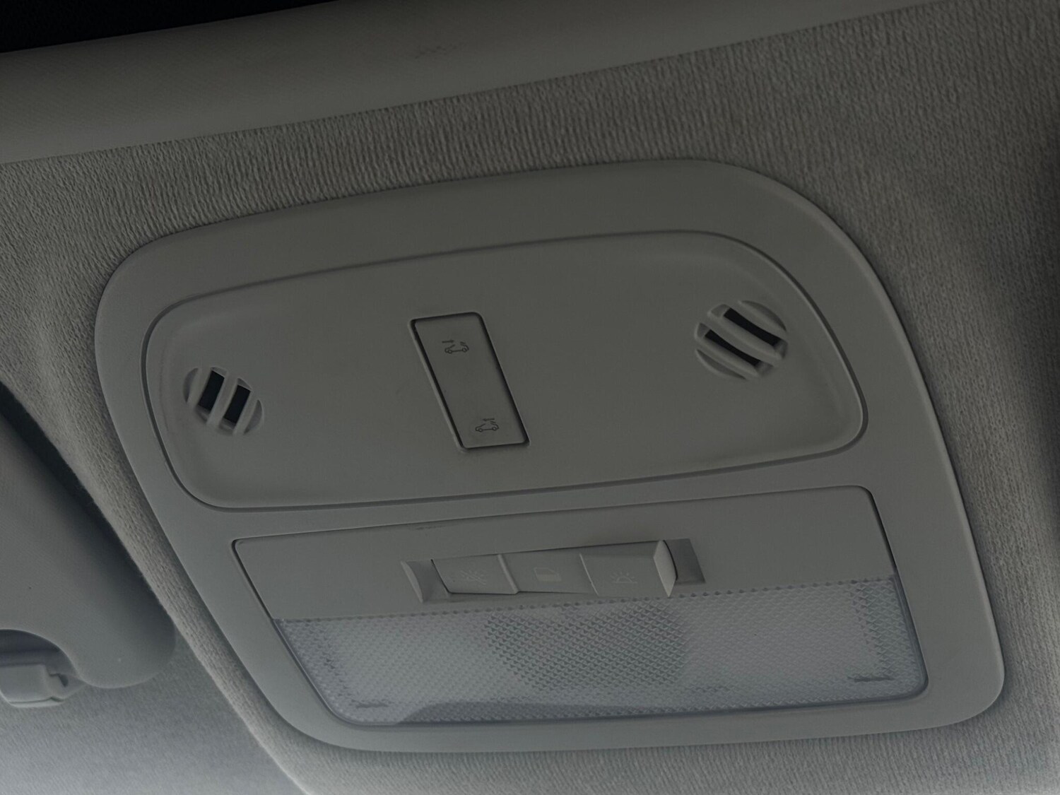 Used Vauxhall ADAM 2015 for sale - 77386430: Photo 55