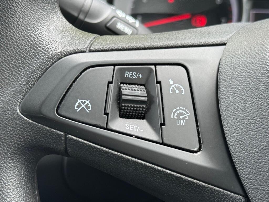 Used Vauxhall Astra 2018 for sale - 77132085: Photo 31