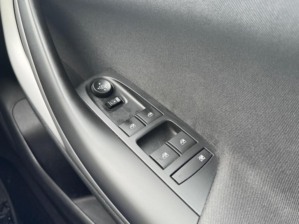 Used Vauxhall Astra 2018 for sale - 77132085: Photo 49