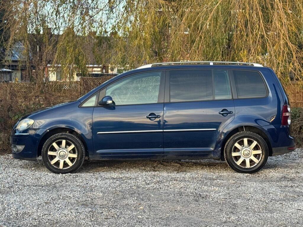 Used Volkswagen Touran 2009 for sale - 77130585: Photo 10