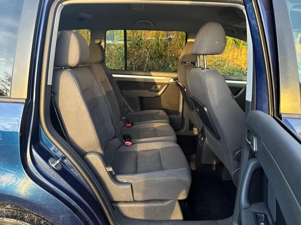 Used Volkswagen Touran 2009 for sale - 77130585: Photo 19