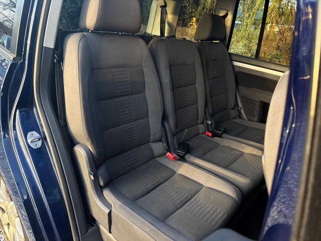 Used Volkswagen Touran 2009 for sale - 77130585: Photo 22