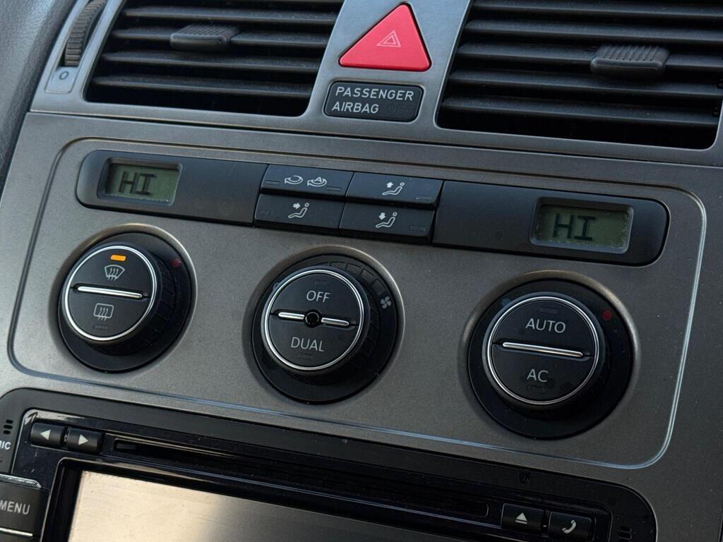 Used Volkswagen Touran 2009 for sale - 77130585: Photo 29